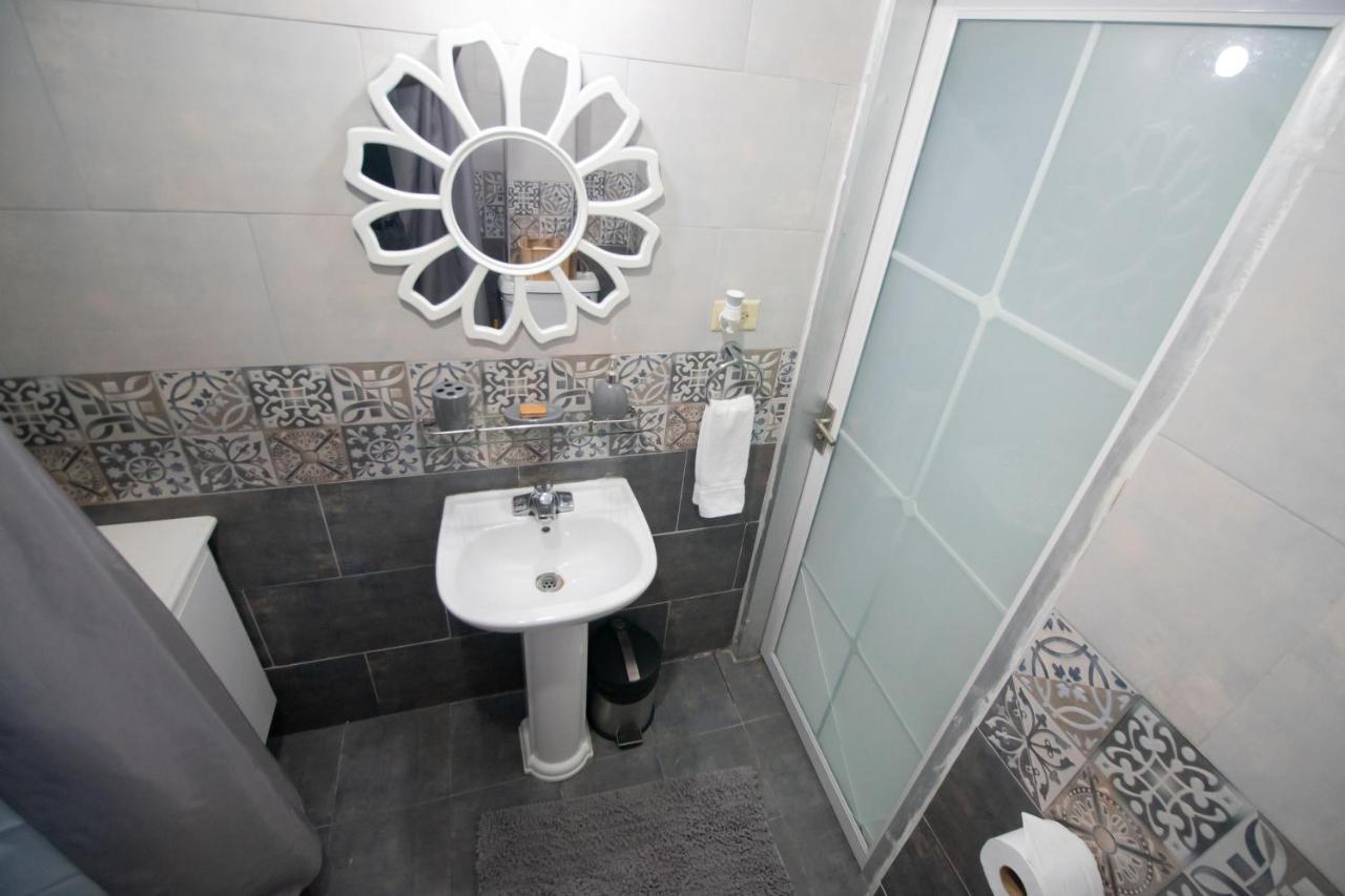 Stacys Place #3 Studio Apartment Port of Spain 外观 照片